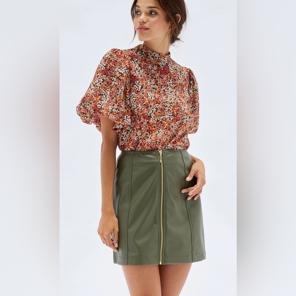 NWT Minkpink Gabae High Neck Floral Blouse in Red Multi Size‎ Small - Picture 11 of 11